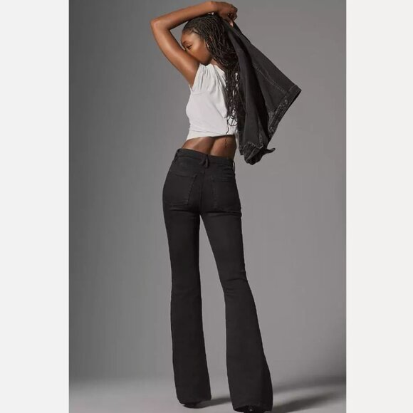 Brand New Good American Pull-On High-Rise Flare Jeans - Picture 2 of 10